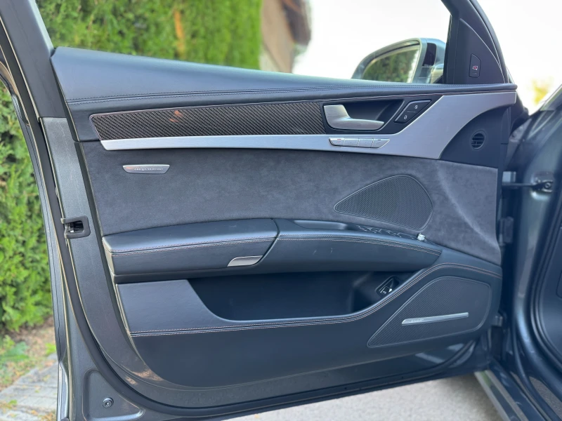 Audi S8 Plus, снимка 7 - Автомобили и джипове - 52498304