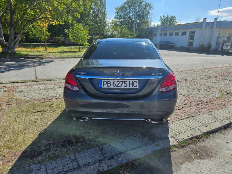 Mercedes-Benz C 300 4matic, снимка 10 - Автомобили и джипове - 52192566