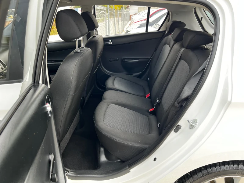 Hyundai I20 1, 25I EURO5 138000KM, снимка 13 - Автомобили и джипове - 52316033
