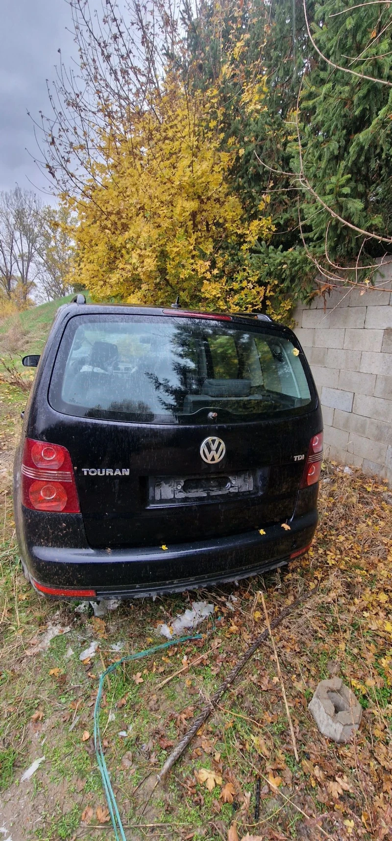 VW Touran 1.9 , снимка 5 - Автомобили и джипове - 52342885