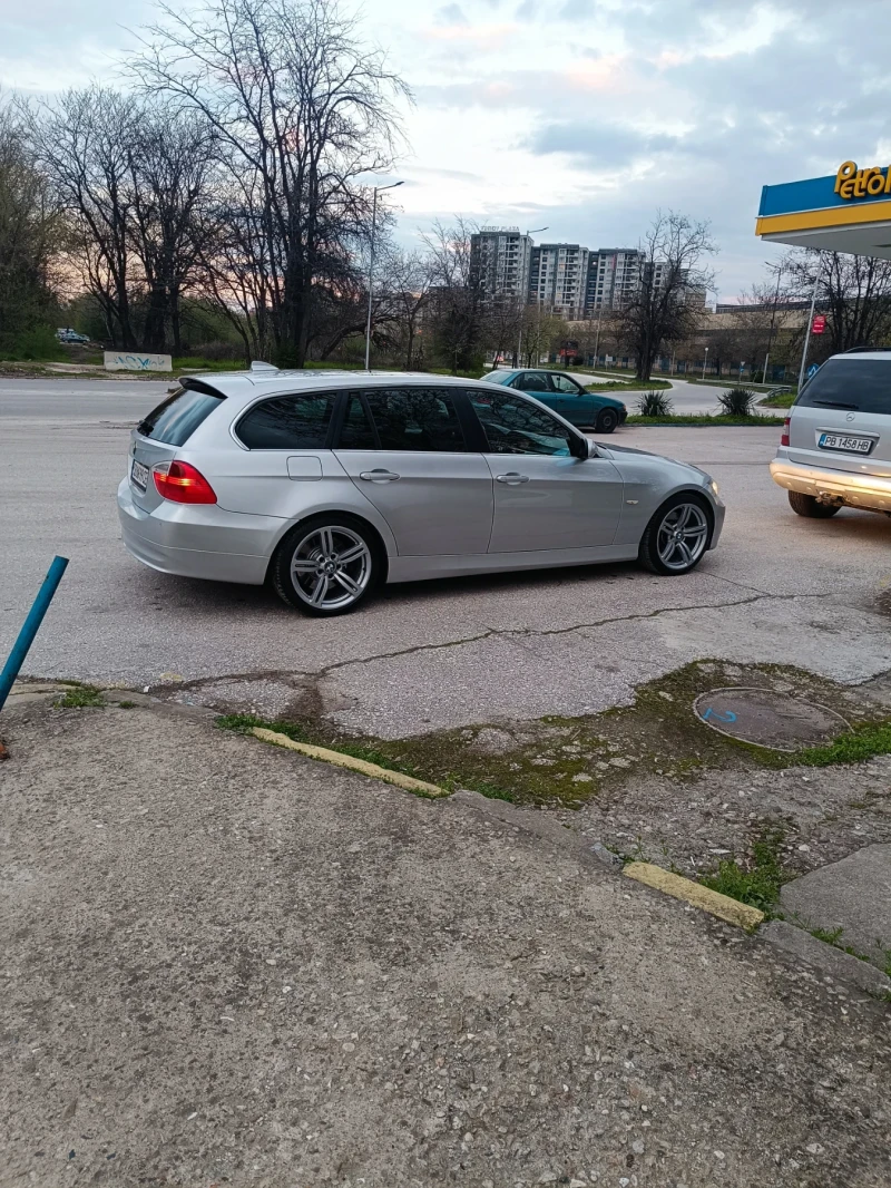 BMW 330 325d, снимка 3 - Автомобили и джипове - 53496294