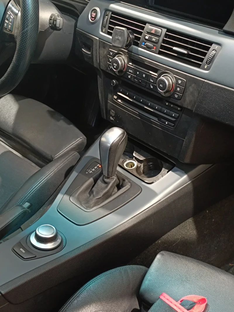 BMW 330 325d, снимка 2 - Автомобили и джипове - 53496294