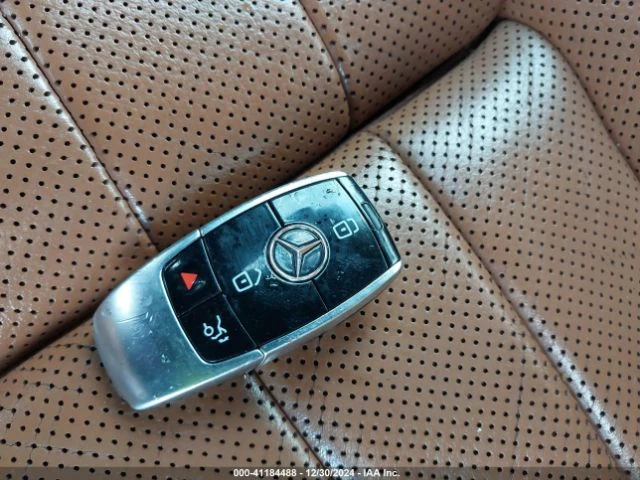 Mercedes-Benz E 400 4MATIC* Burmester* Подгрев* З.Камера* , снимка 9 - Автомобили и джипове - 48694722