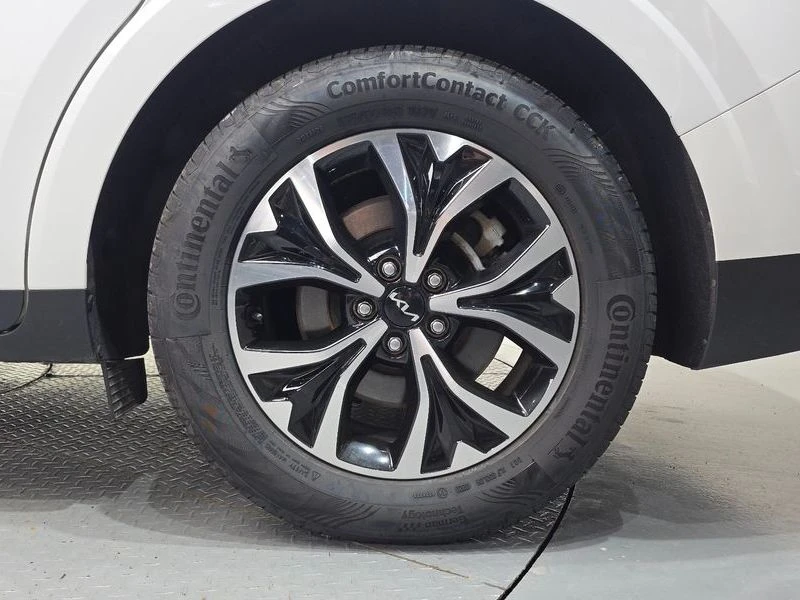 Kia Carnival 2.2 Automatic, снимка 5 - Автомобили и джипове - 55848520
