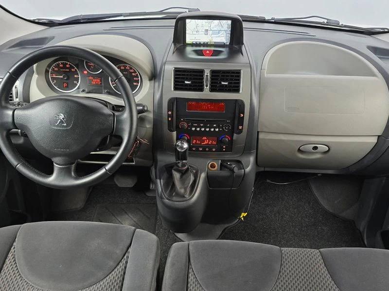 Peugeot Expert 2.0 Automatic, снимка 7 - Автомобили и джипове - 55950424