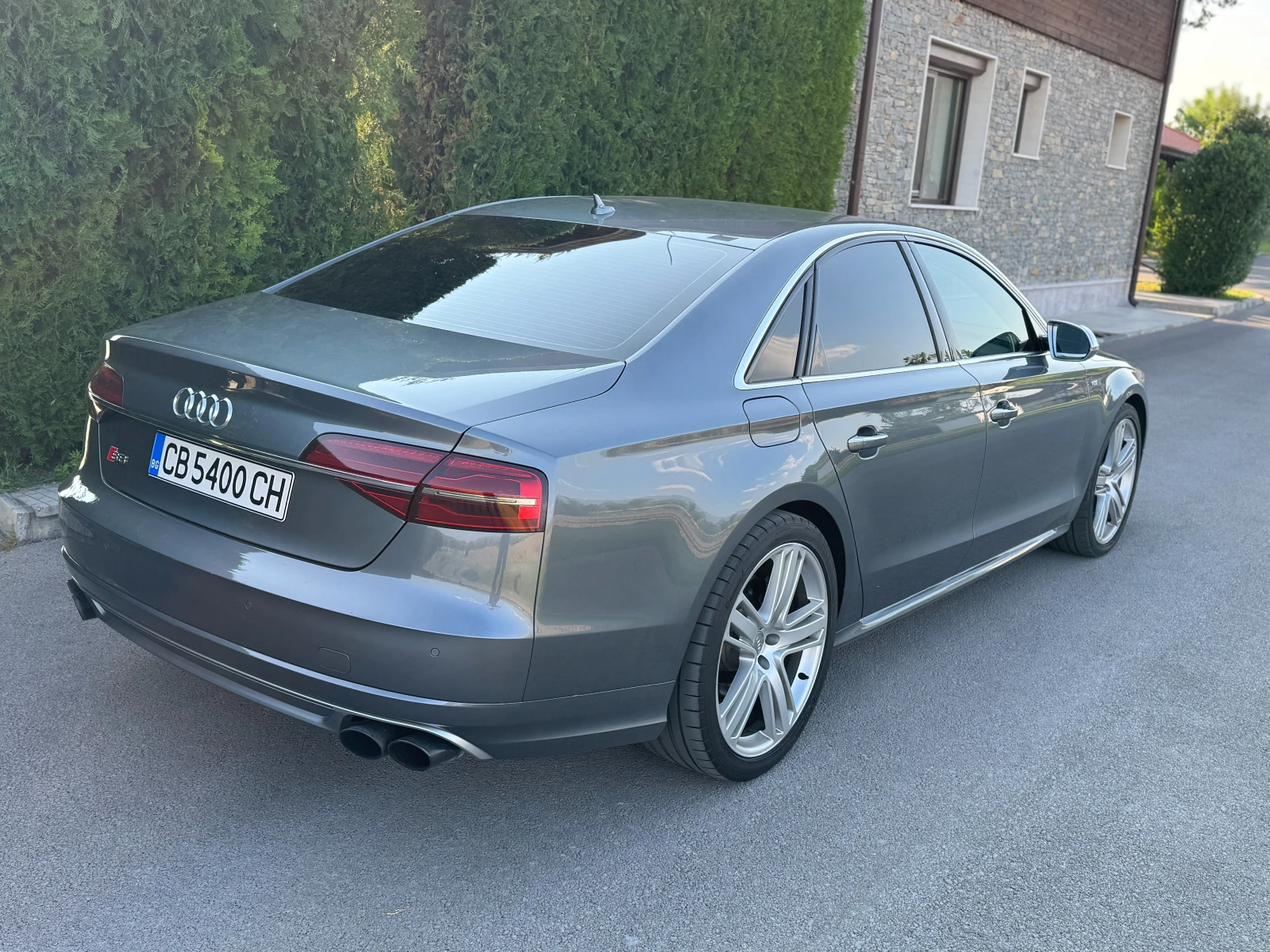Audi S8 Plus - изображение 4