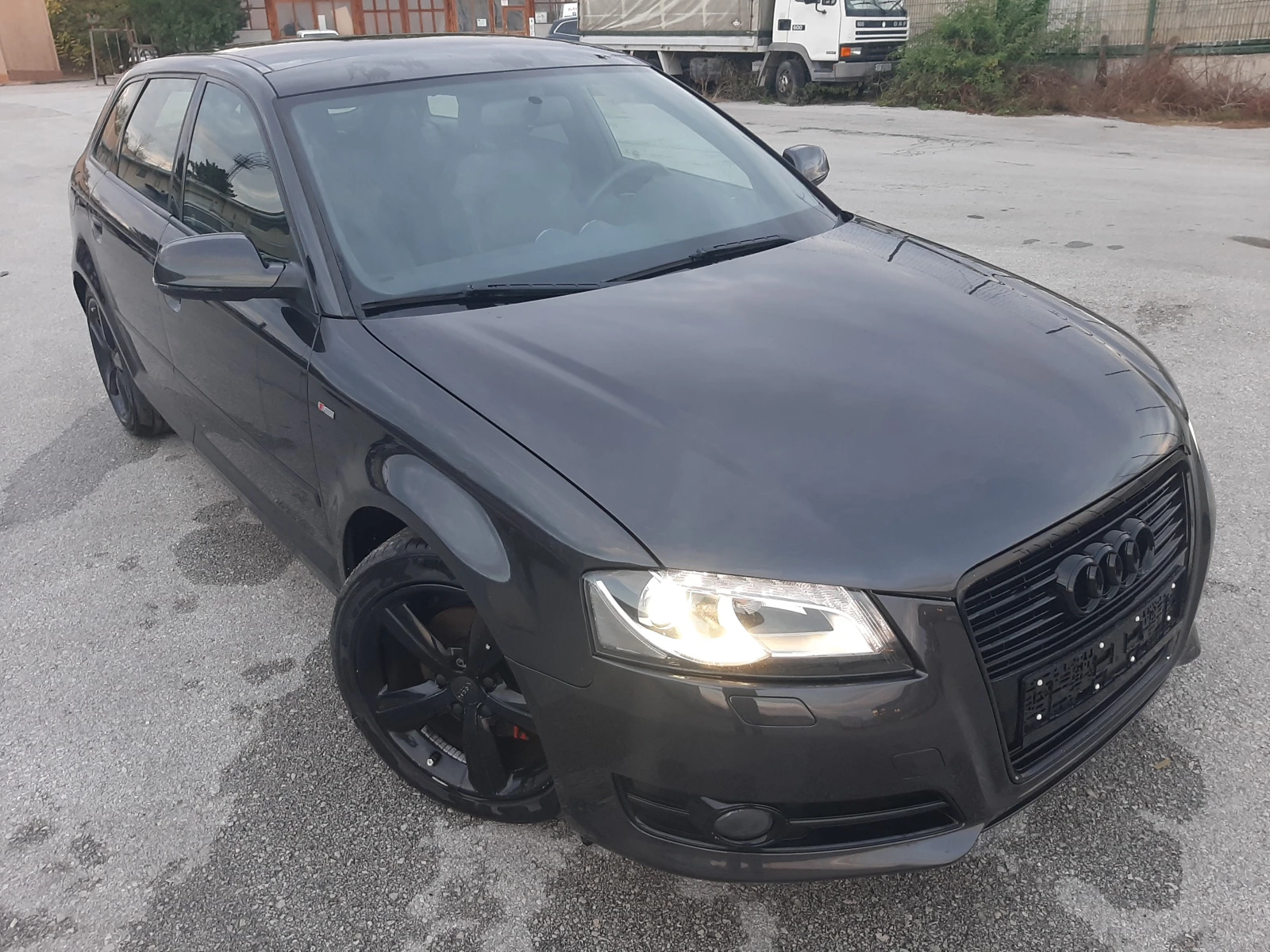 Audi A3 1.6TDI S-Line - изображение 3
