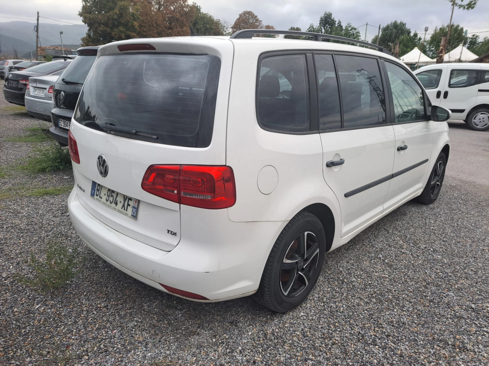 VW Touran 1.6 6-скорости - изображение 2
