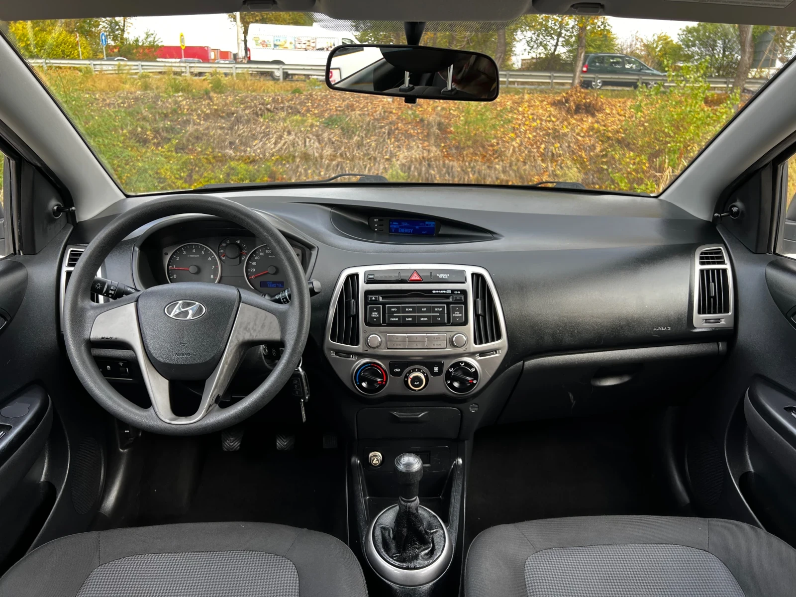 Hyundai I20 1, 25I EURO5 138000KM - изображение 8