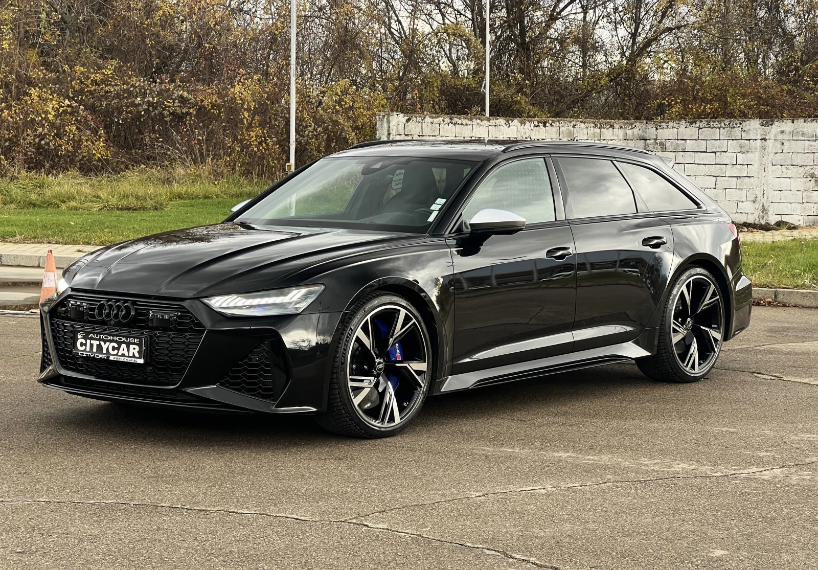 Audi Rs6 /CERAMIC/CARBON/B&O/PANO/HEAD UP/360/MATRIX/22/ - изображение 3