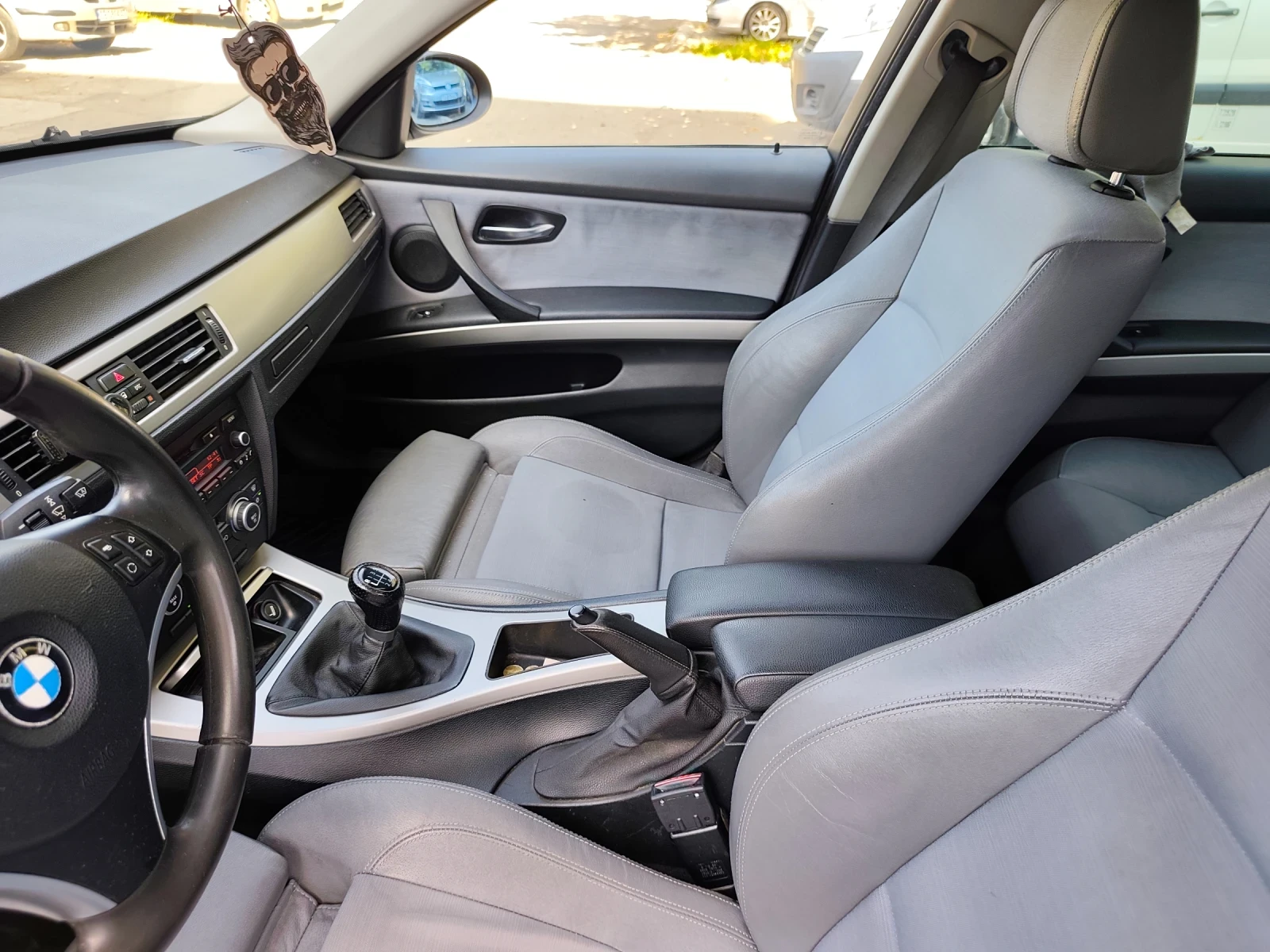 BMW 318 2.0D Facelift * КЛИМАТРОНИК* КОЖА! FULL !ТОП!, снимка 10 - Автомобили и джипове - 55875090