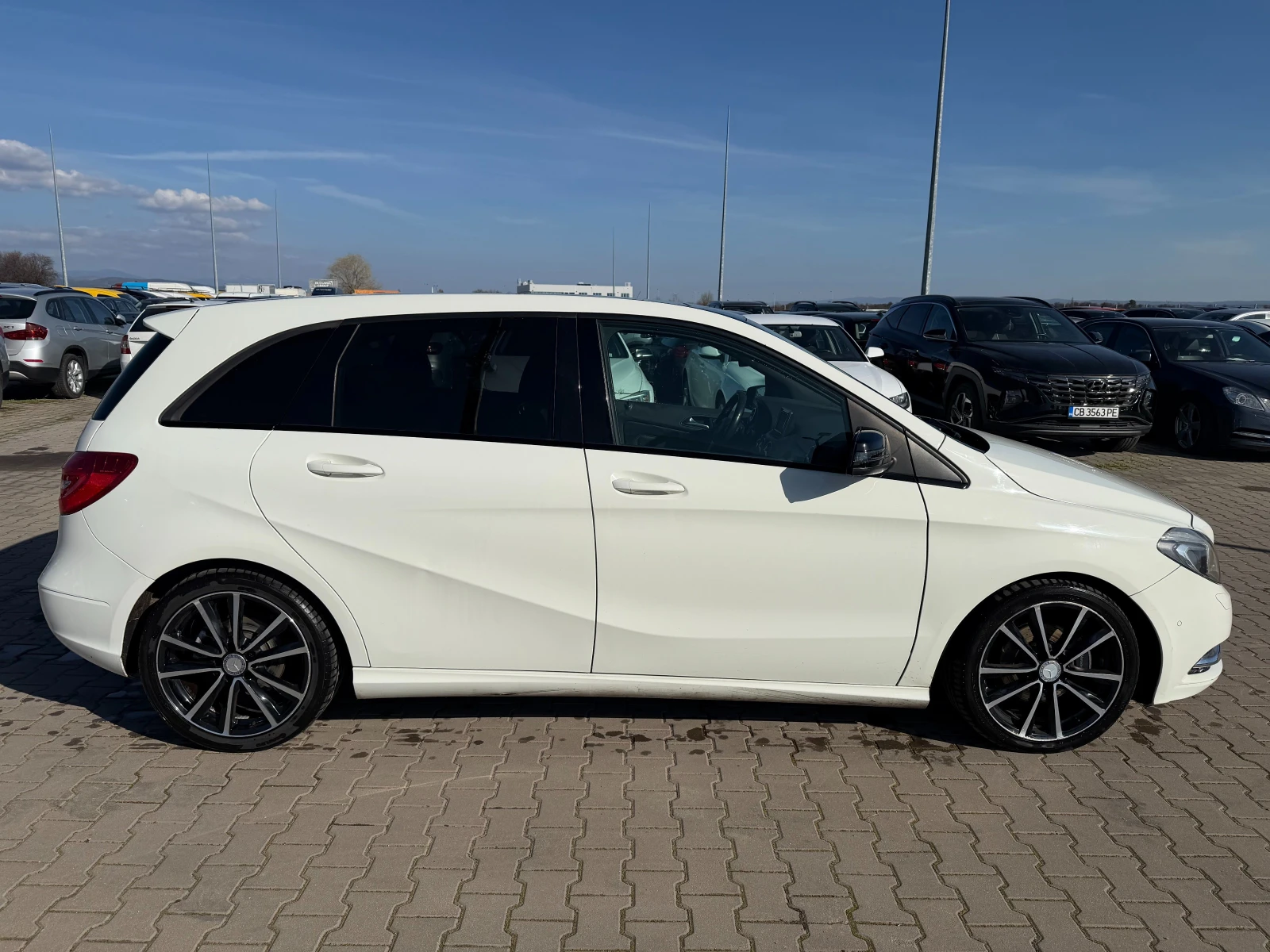 Mercedes-Benz B 180 CDI AVTOMAT/PANORAMA/NAVI/KOJA EURO 5, снимка 5 - Автомобили и джипове - 53828866