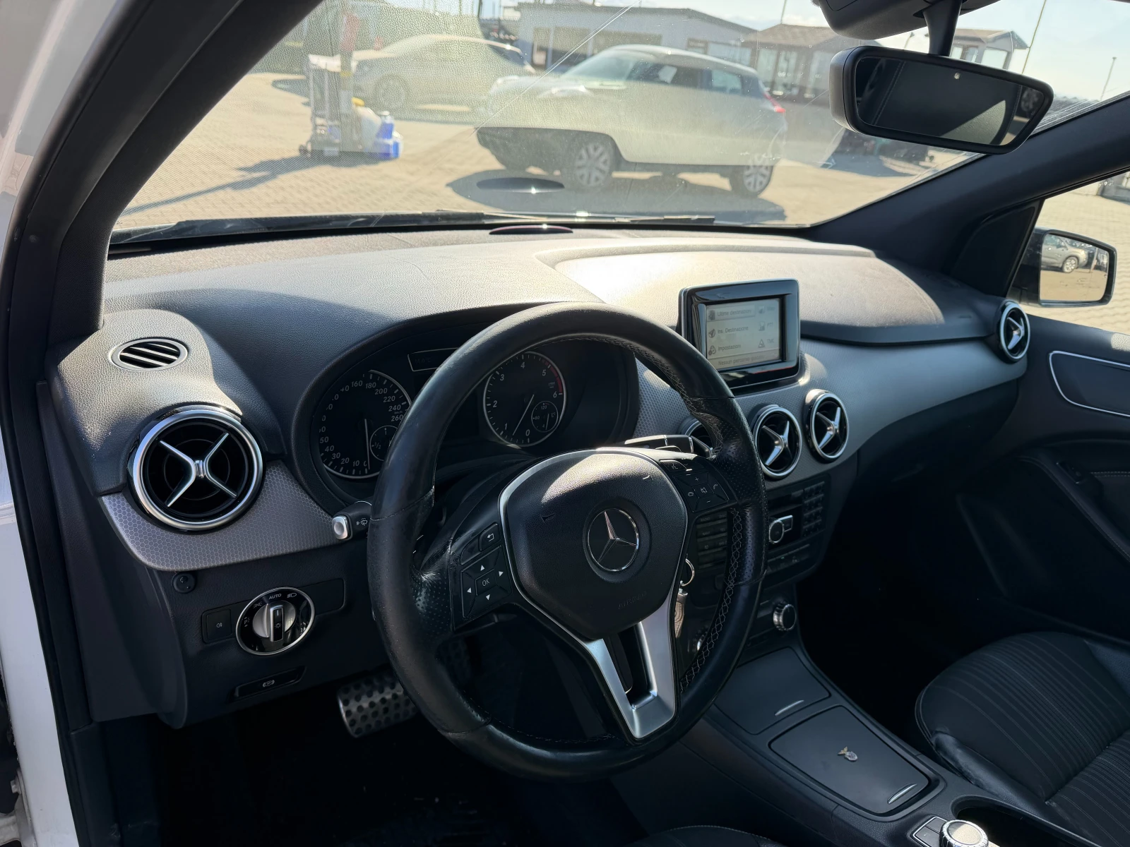 Mercedes-Benz B 180 CDI AVTOMAT/PANORAMA/NAVI/KOJA EURO 5, снимка 13 - Автомобили и джипове - 53828866