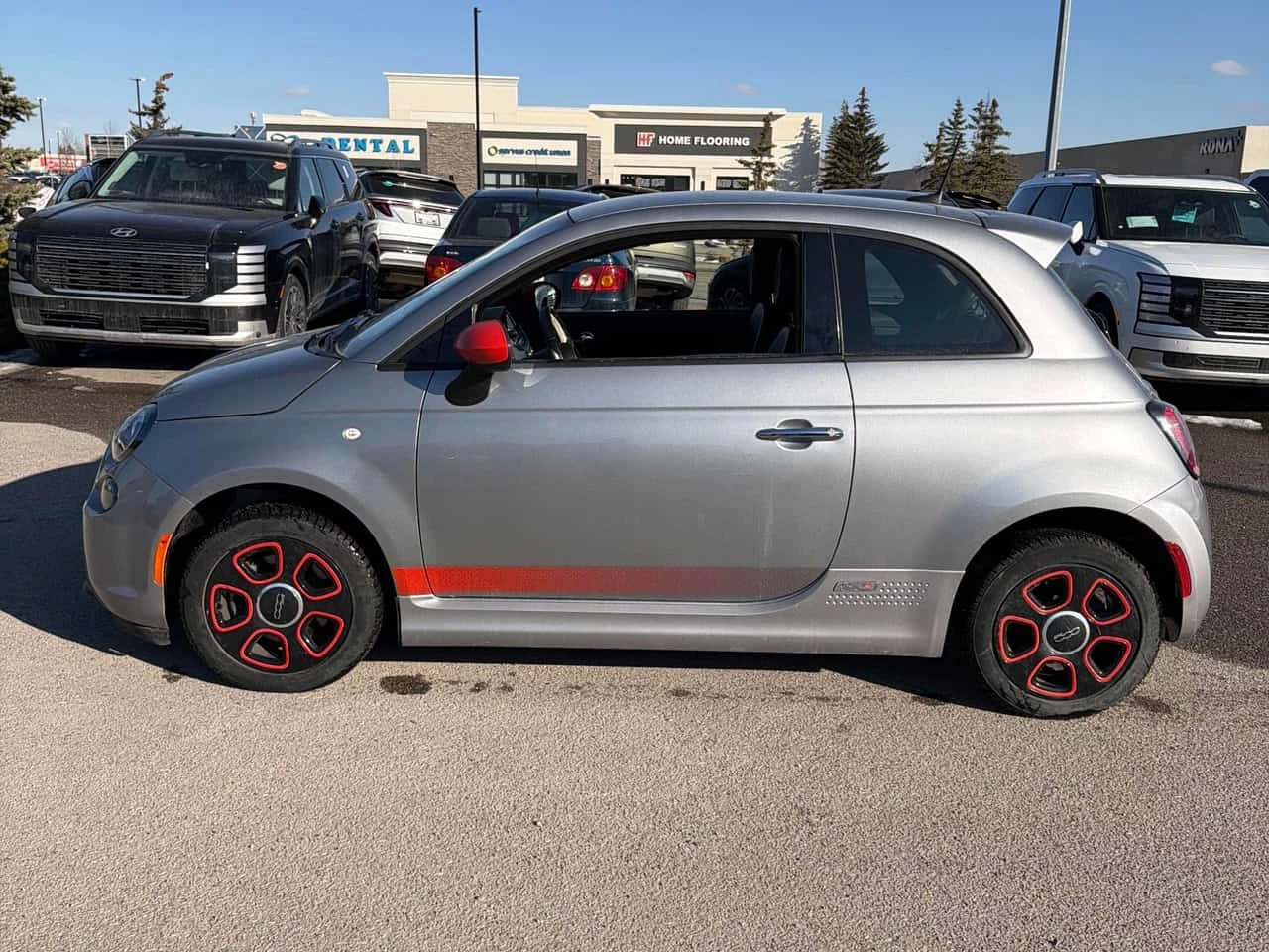 Fiat 500e * 2dr HB * 2 КЛЮЧА* ПОДГРЕВ* KEYLESS* , снимка 2 - Автомобили и джипове - 54157334