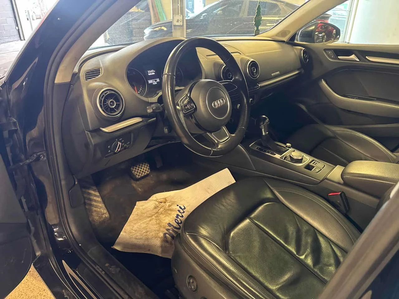 Audi A3 * 2.0T * CARFAX * БЕЗ ПЪРВОНАЧАЛНА ВНОСКА, снимка 5 - Автомобили и джипове - 54490866