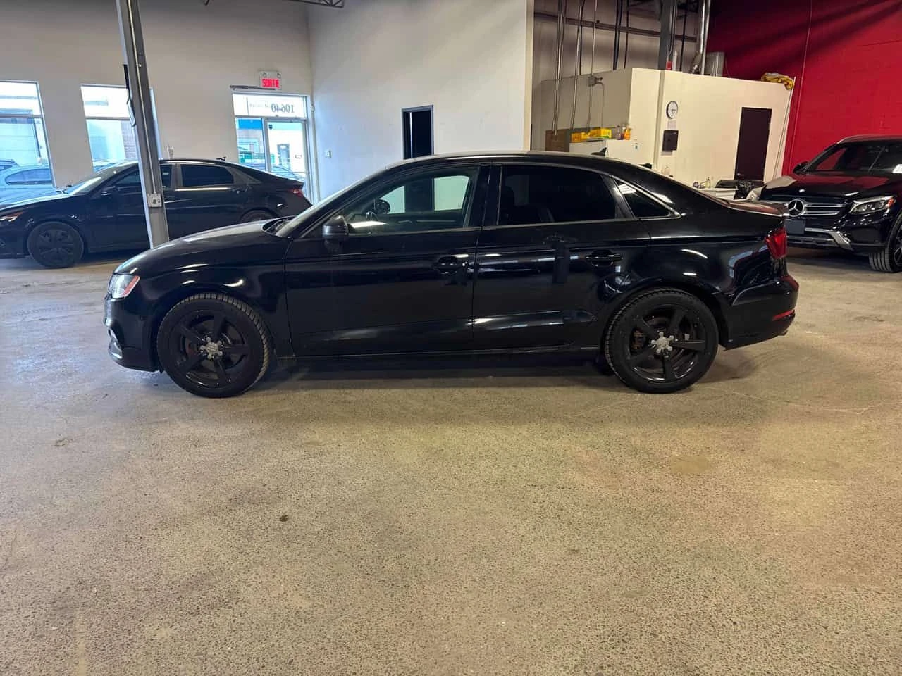 Audi A3 * 2.0T * CARFAX * БЕЗ ПЪРВОНАЧАЛНА ВНОСКА, снимка 2 - Автомобили и джипове - 54490866