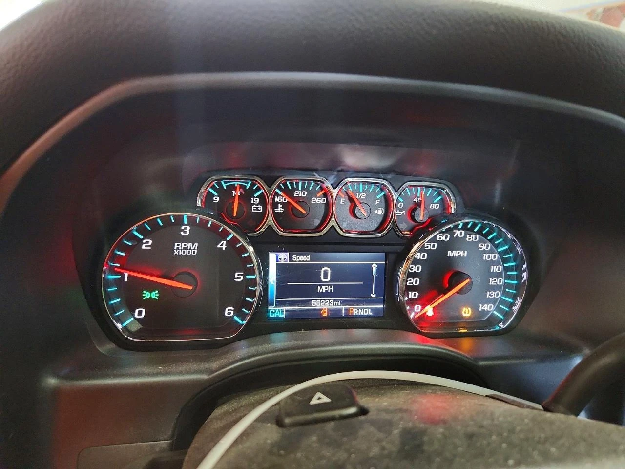 Chevrolet Silverado 5.3* 4Х4* K1500 LT* РЕАЛНИ КМ!, снимка 10 - Автомобили и джипове - 54636741