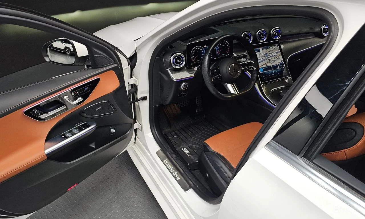 Mercedes-Benz C 300 AMG* LINE* ХЕДЪП* ОБДУХВАНЕ* ПАНОРАМ, снимка 6 - Автомобили и джипове - 54800924