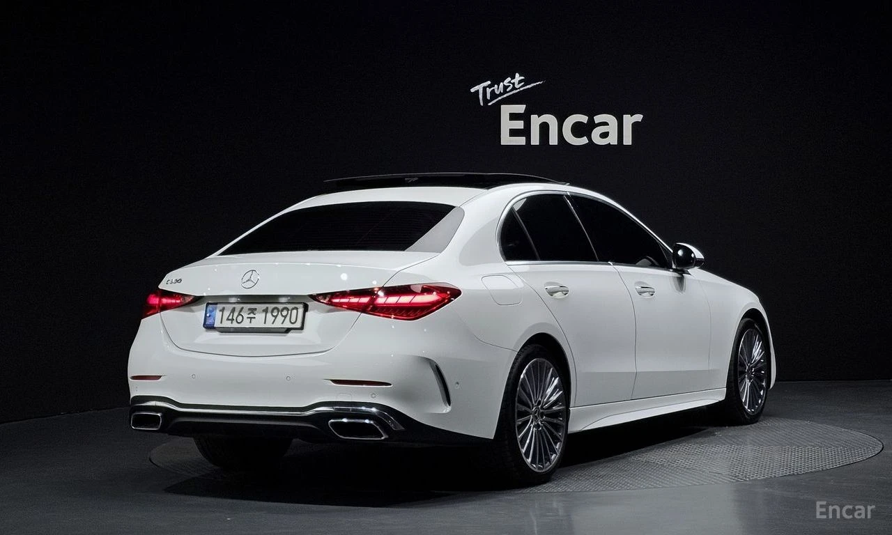 Mercedes-Benz C 300 AMG* LINE* ХЕДЪП* ОБДУХВАНЕ* ПАНОРАМ, снимка 2 - Автомобили и джипове - 54800924