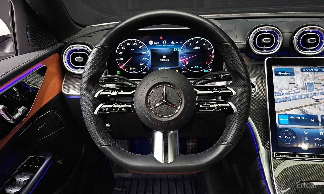 Mercedes-Benz C 300 AMG* LINE* ХЕДЪП* ОБДУХВАНЕ* ПАНОРАМ, снимка 9 - Автомобили и джипове - 54800924