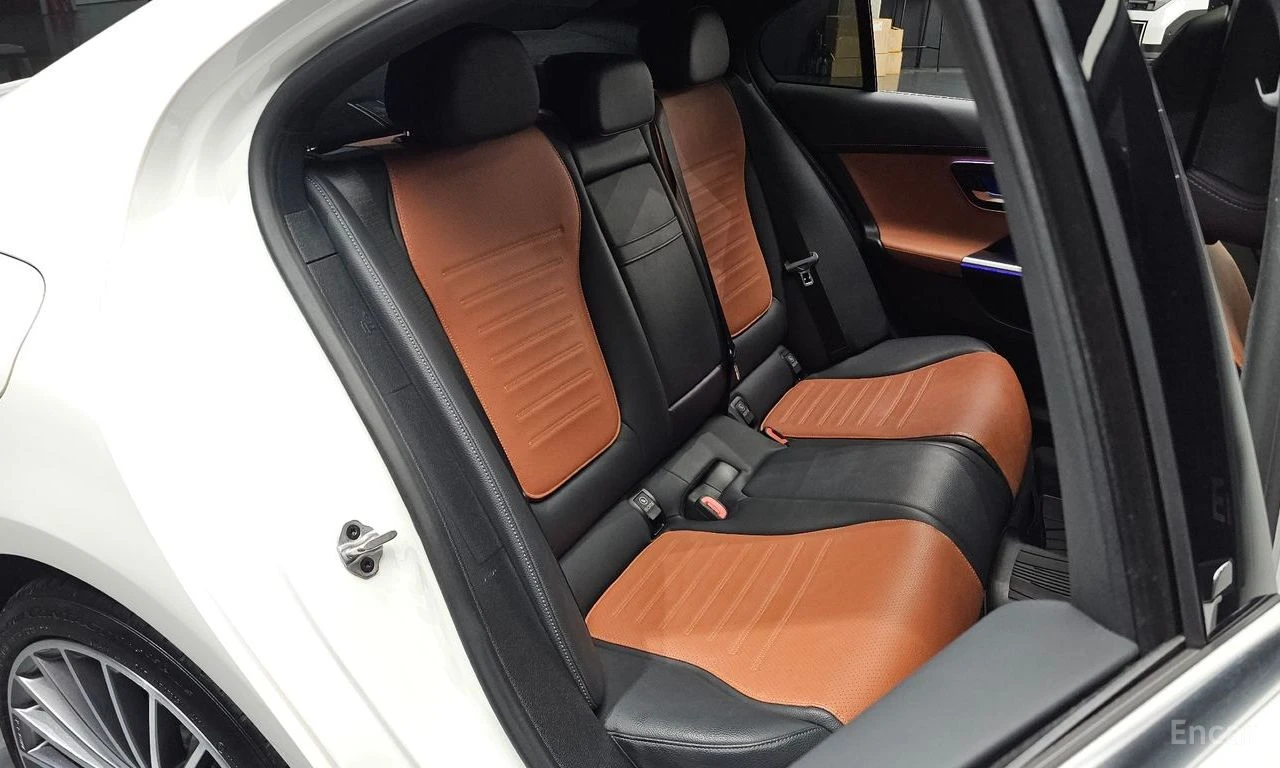 Mercedes-Benz C 300 AMG* LINE* ХЕДЪП* ОБДУХВАНЕ* ПАНОРАМ, снимка 14 - Автомобили и джипове - 54800924