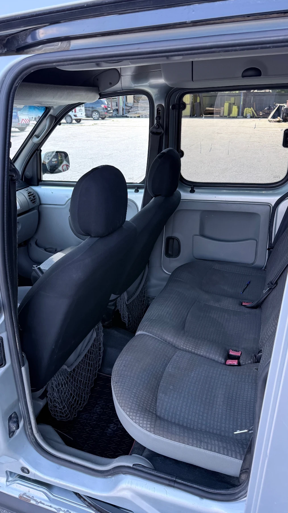 Renault Kangoo 1.9 DCI 4x4, снимка 10 - Автомобили и джипове - 54902911
