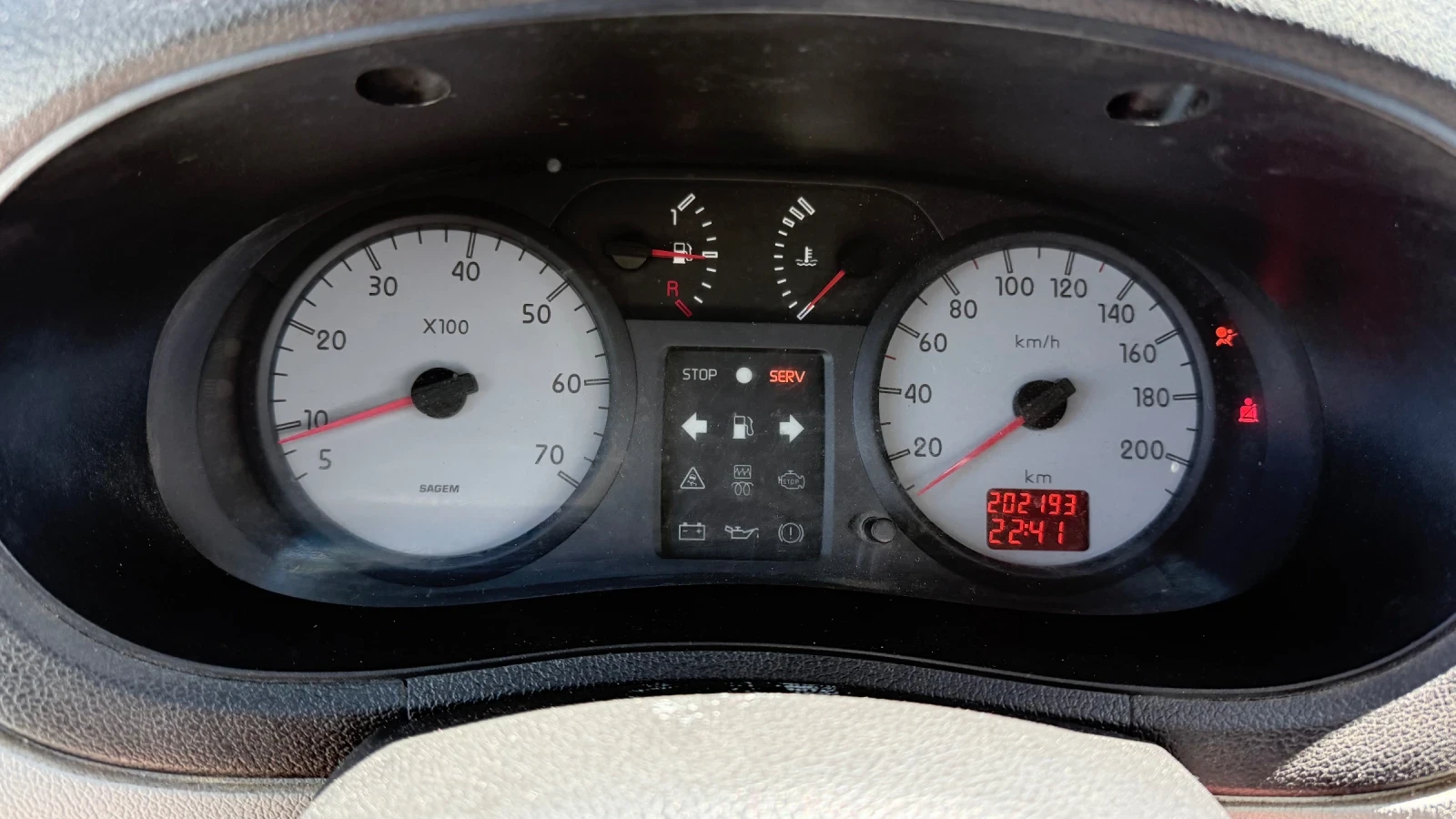 Renault Kangoo 1.9 DCI 4x4, снимка 11 - Автомобили и джипове - 54902911
