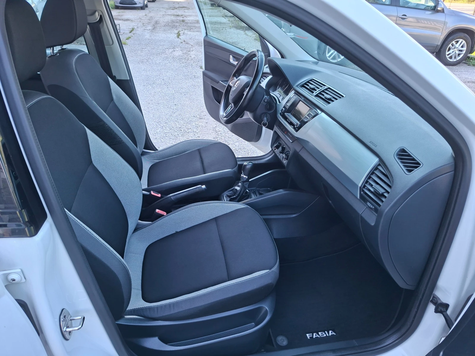 Skoda Fabia 1, 4TDI* 90к.с* Klima, снимка 13 - Автомобили и джипове - 55072268