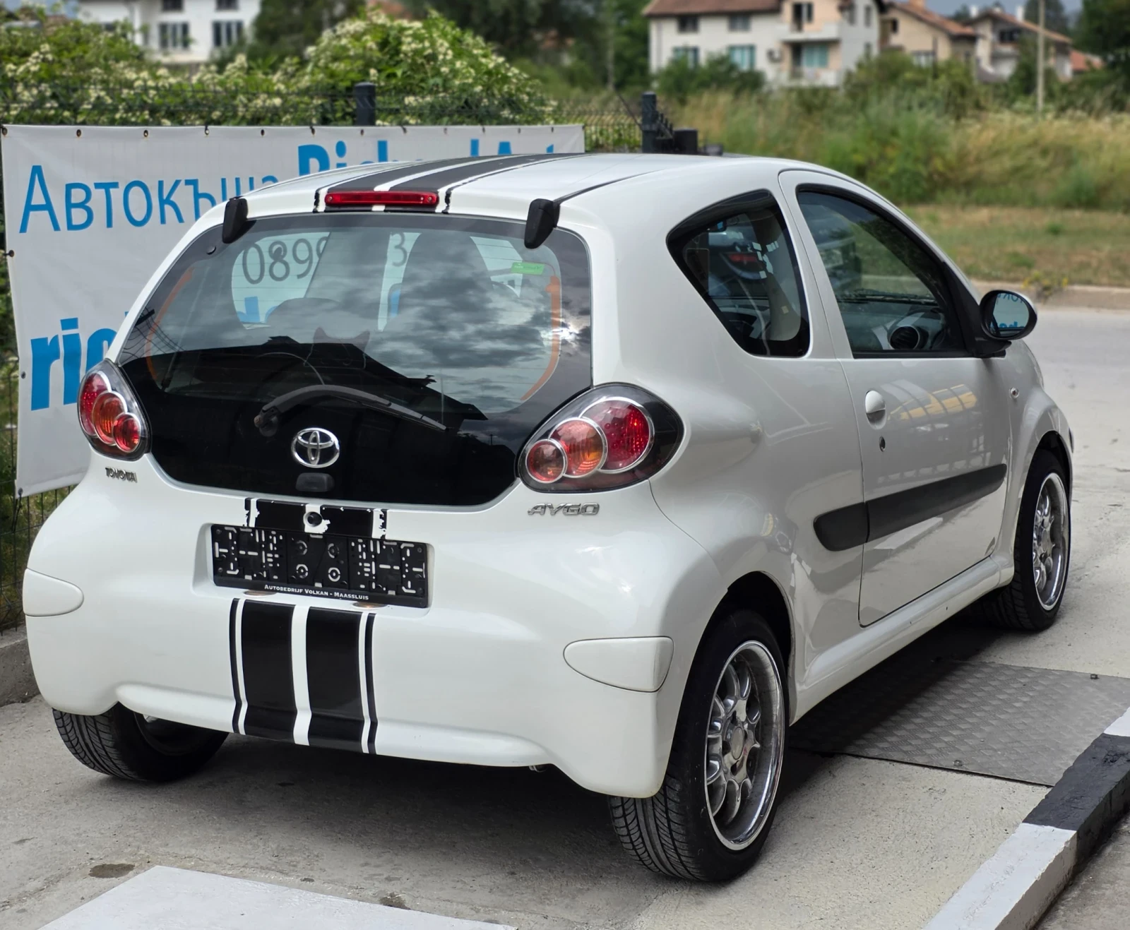 Toyota Aygo 1.0 Up, снимка 5 - Автомобили и джипове - 55206649