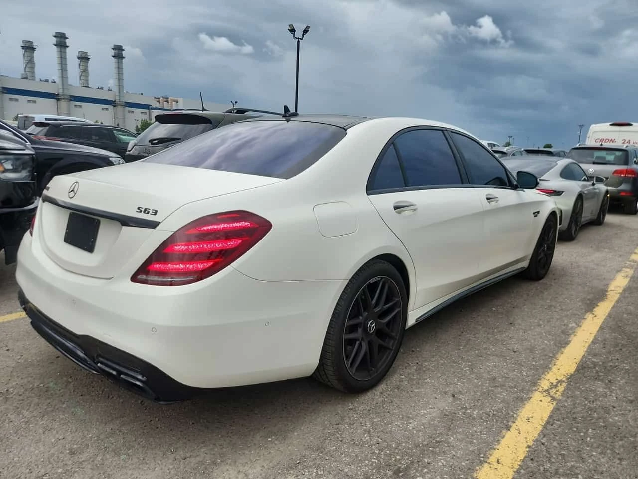 Mercedes-Benz S 63 AMG * Обслужен * Без инциденти * История * CARFAX * , снимка 3 - Автомобили и джипове - 55230180