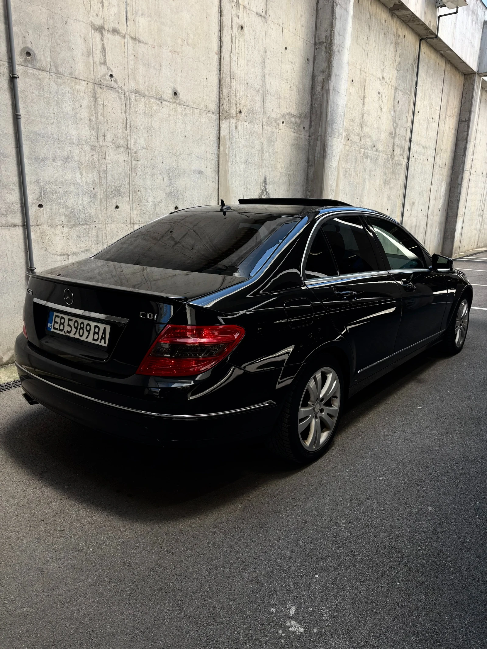 Mercedes-Benz C 220, снимка 4 - Автомобили и джипове - 55242016
