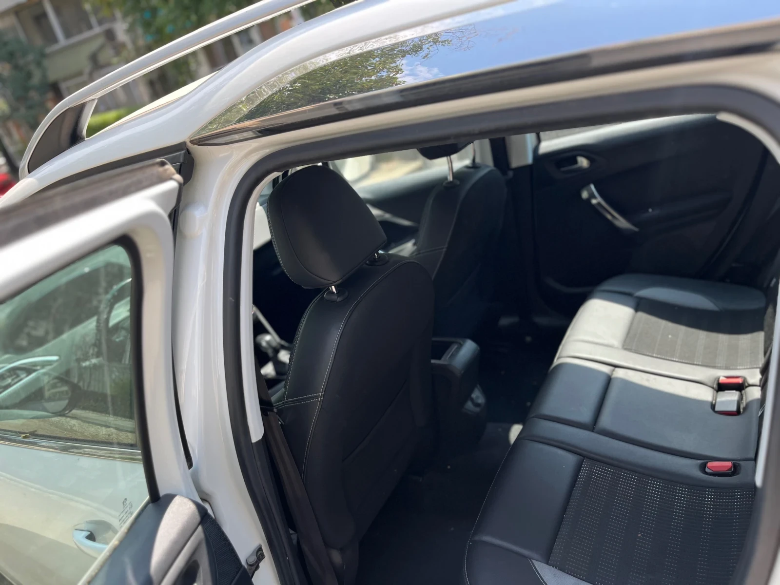 Peugeot 2008 Allure реални 77000км, снимка 8 - Автомобили и джипове - 55600785
