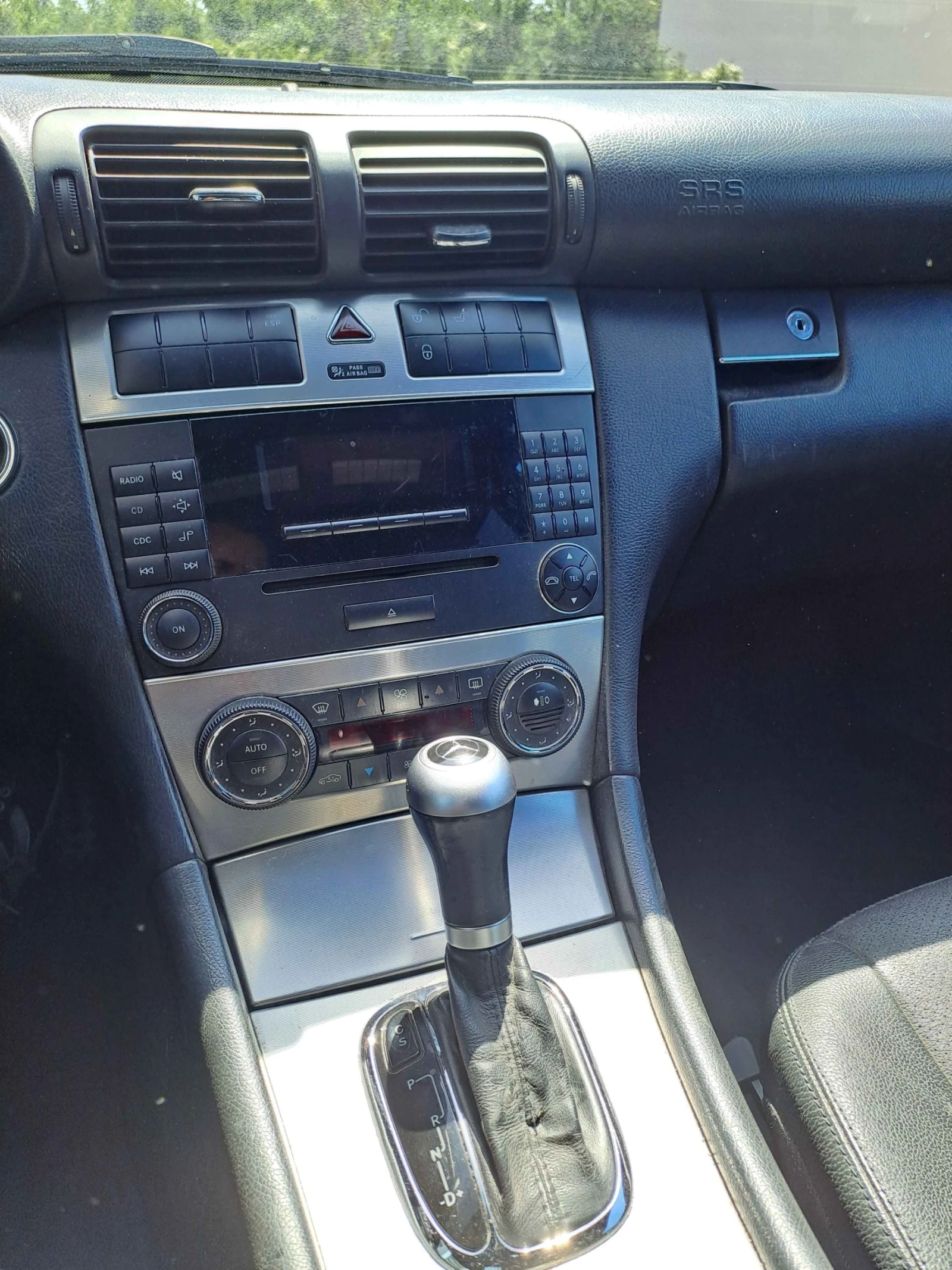 Mercedes-Benz C 320, снимка 9 - Автомобили и джипове - 55640006