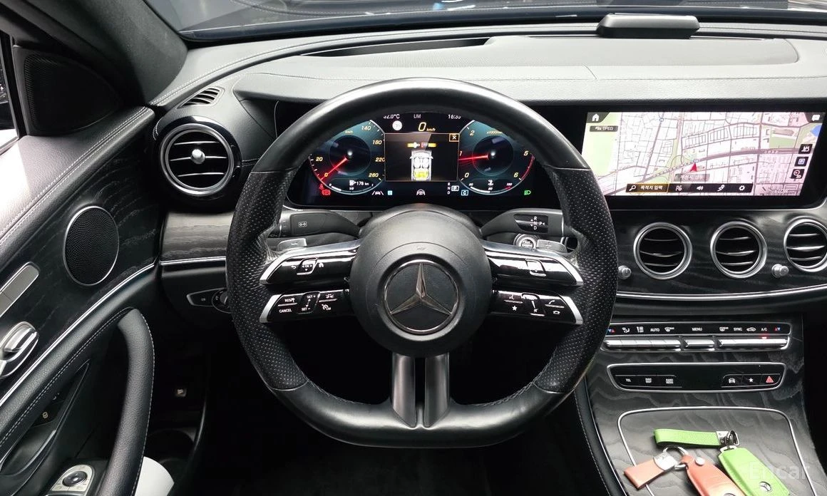 Mercedes-Benz E 220, снимка 13 - Автомобили и джипове - 55674009