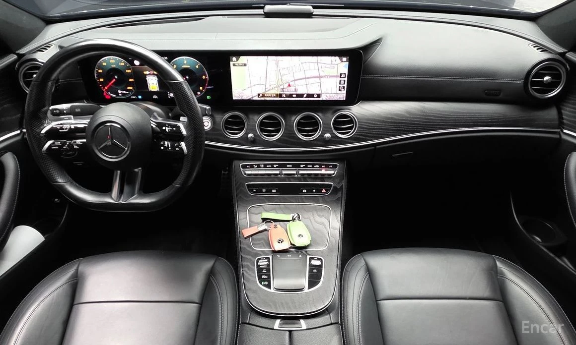 Mercedes-Benz E 220, снимка 7 - Автомобили и джипове - 55674009
