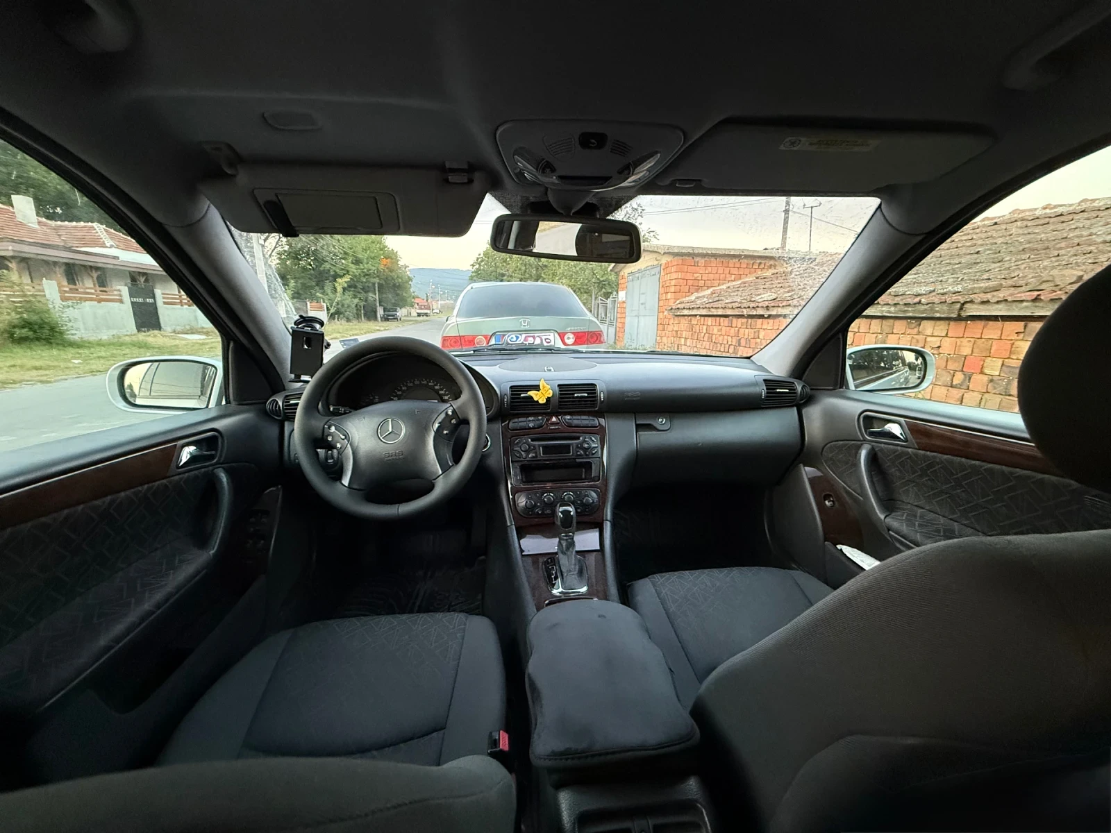 Mercedes-Benz C 220, снимка 3 - Автомобили и джипове - 55681338