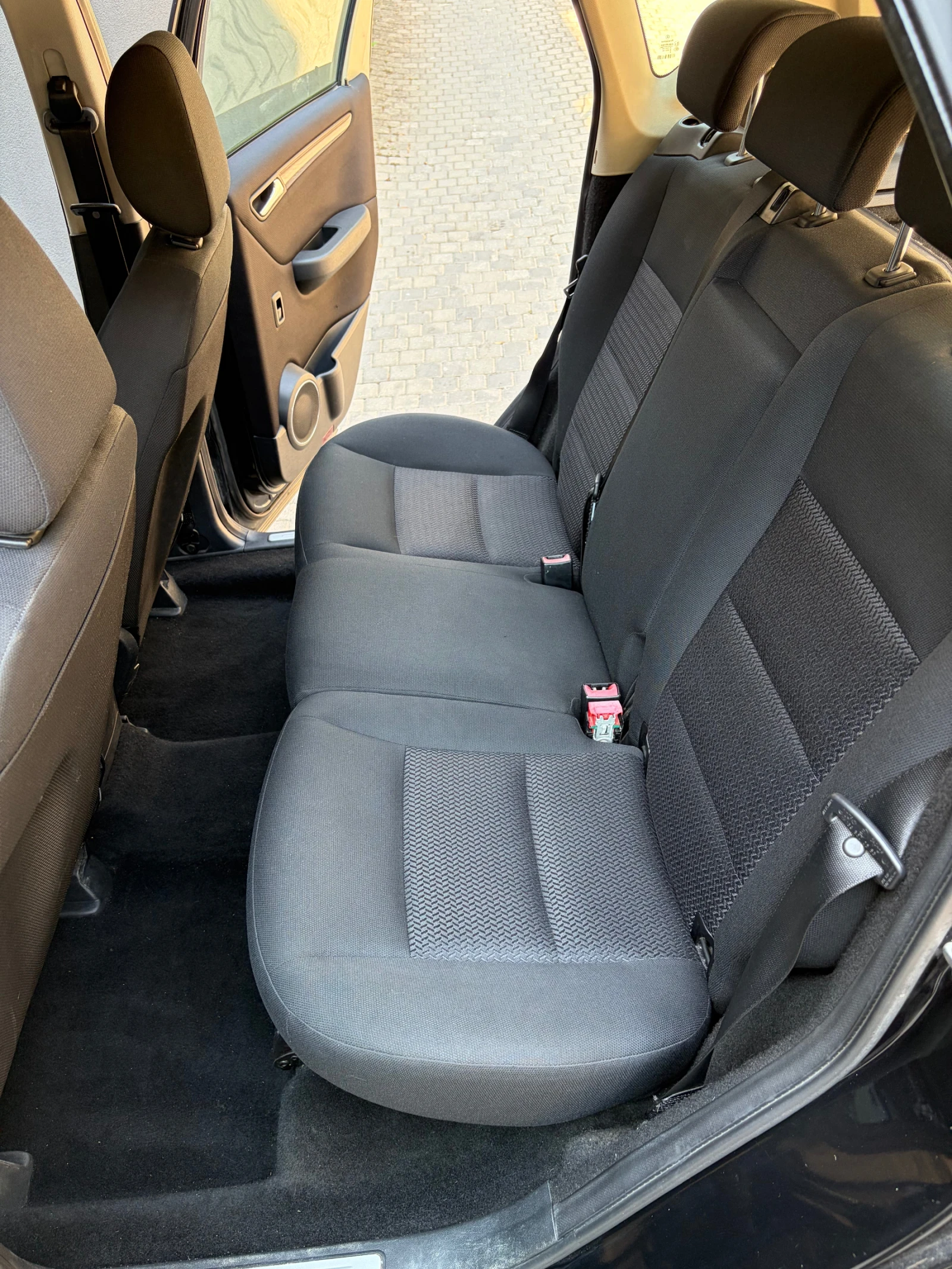 Mercedes-Benz A 180 CDI, снимка 12 - Автомобили и джипове - 55773945