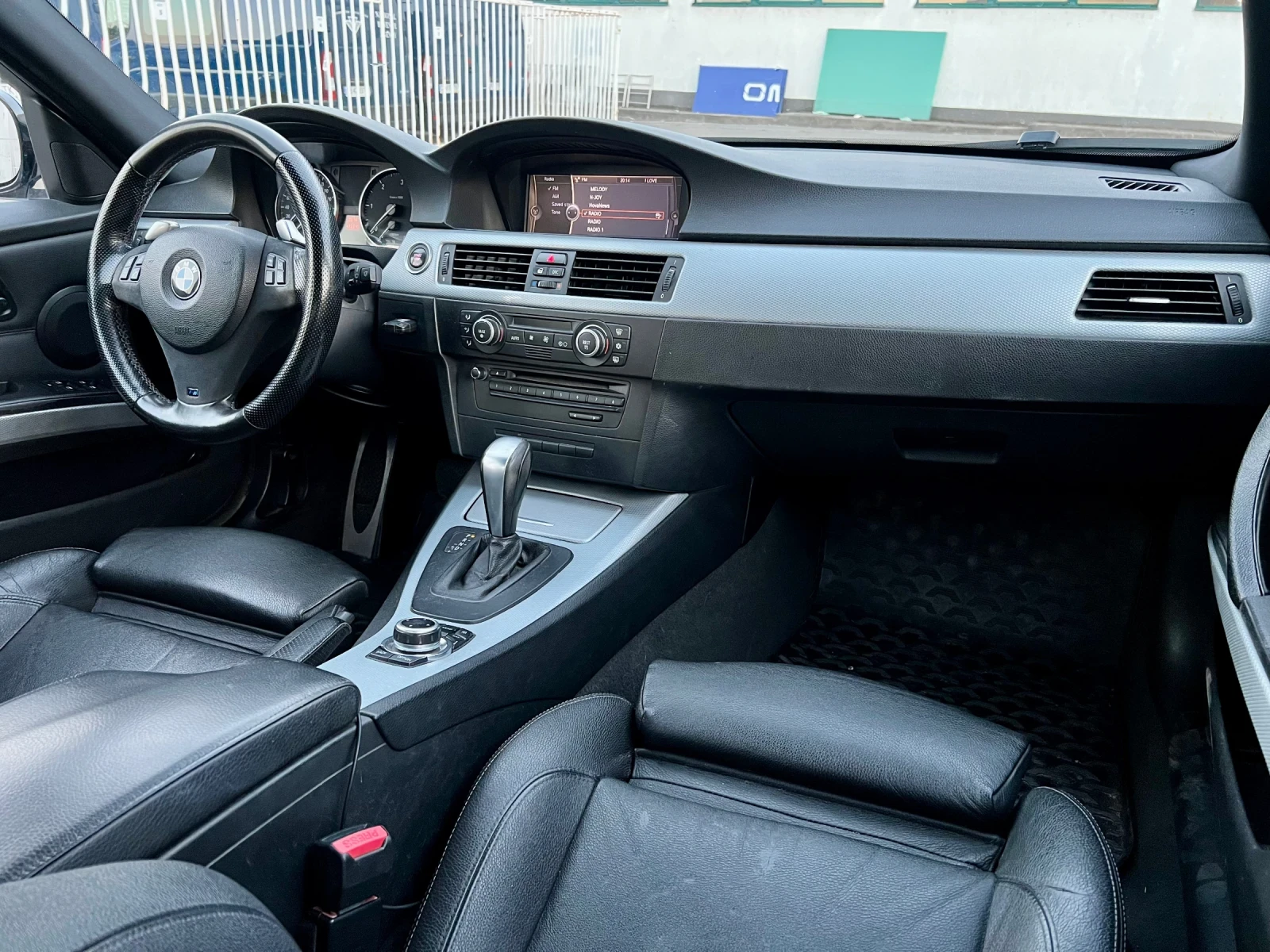 BMW 330 D M PACKET/НАВИ/КОЖА/АВТ, снимка 11 - Автомобили и джипове - 55778760