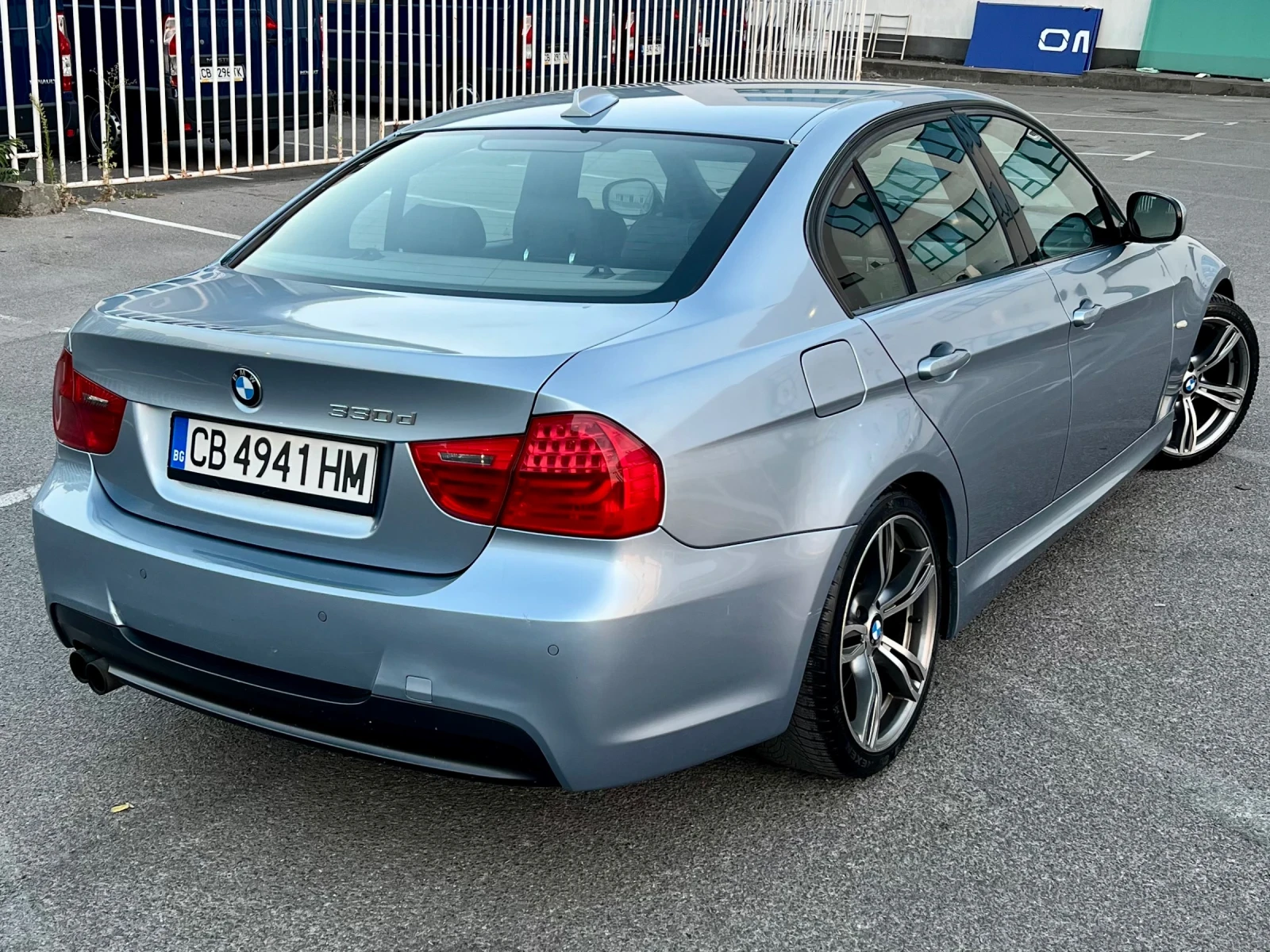 BMW 330 D M PACKET/НАВИ/КОЖА/АВТ, снимка 4 - Автомобили и джипове - 55778760