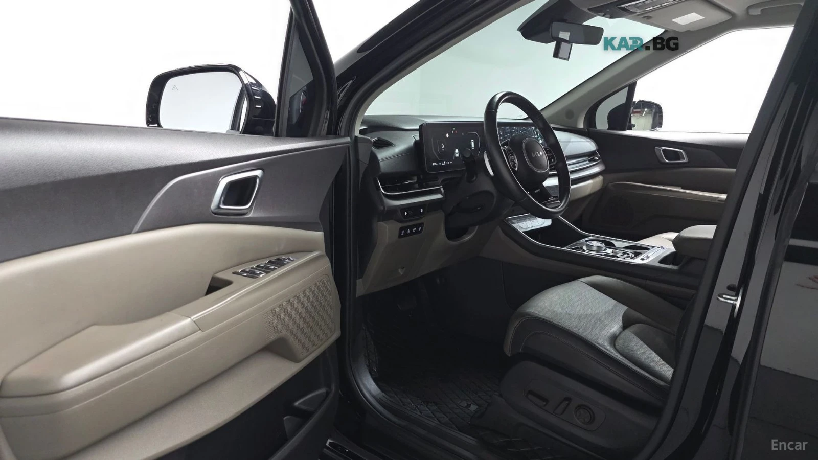 Kia Carnival NOBLESSE* 7МЕСТЕН* ДИСТРОНИК* КАМЕРА* ОБДУХВАНЕ* , снимка 8 - Автомобили и джипове - 55952074