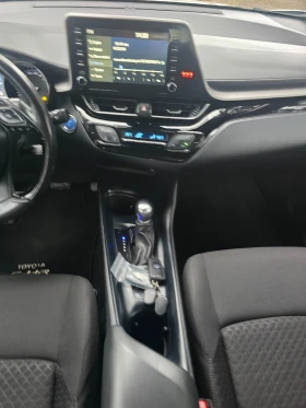 Toyota C-HR 1.8HYBRID-FACE-ГАРАНЦИОНЕН-95680КМ-НАВИ-ДИСТРОНИК, снимка 12