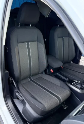 VW T-Roc Обслужен / CarPlay - 18900 € / 36965.19 лв. - 89987015 10