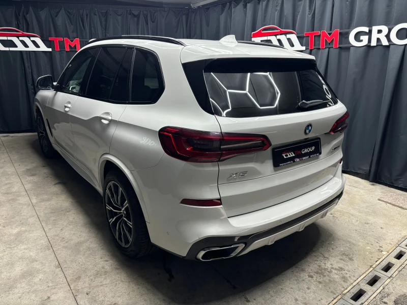 BMW X5 3.0 X-Drive* 2xM Pack* Laser* PANO* 360* Distr, снимка 7 - Автомобили и джипове - 48255989