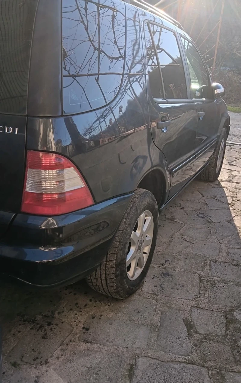 Mercedes-Benz ML 270, снимка 3 - Автомобили и джипове - 48480476