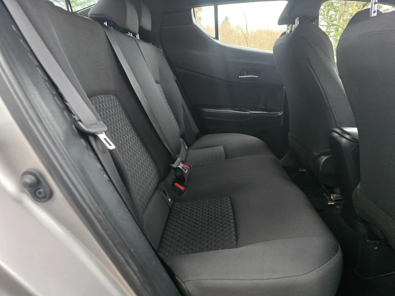 Toyota C-HR 1.8HYBRID-FACE-ГАРАНЦИОНЕН-95680КМ-НАВИ-ДИСТРОНИК, снимка 13 - Автомобили и джипове - 53054969