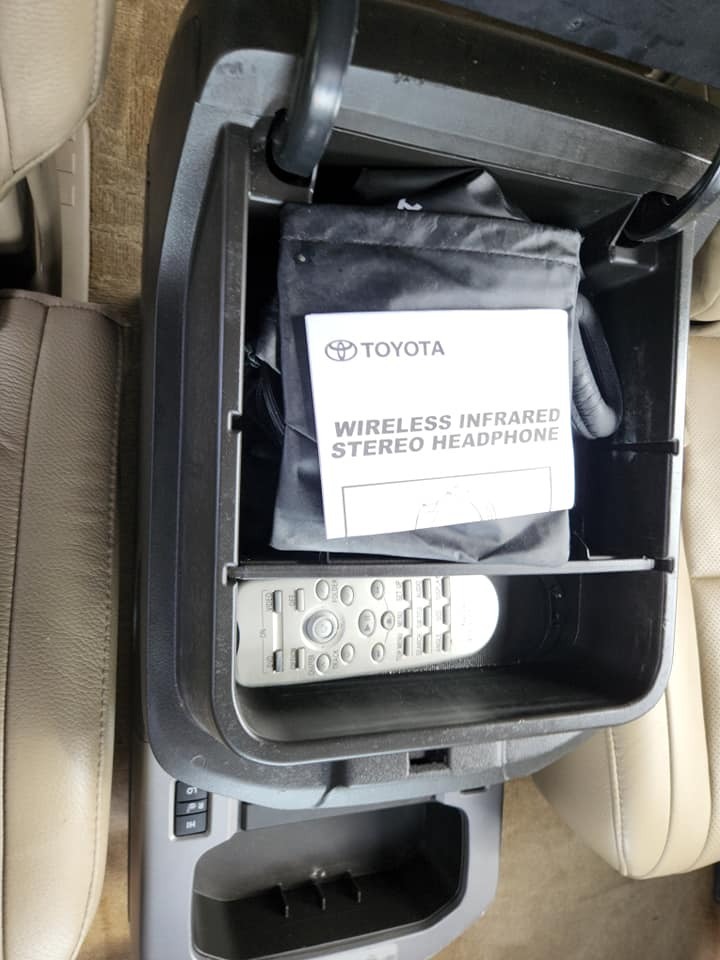 Toyota Sequoia 5.7 Platinum 4x4, снимка 9 - Автомобили и джипове - 44680982