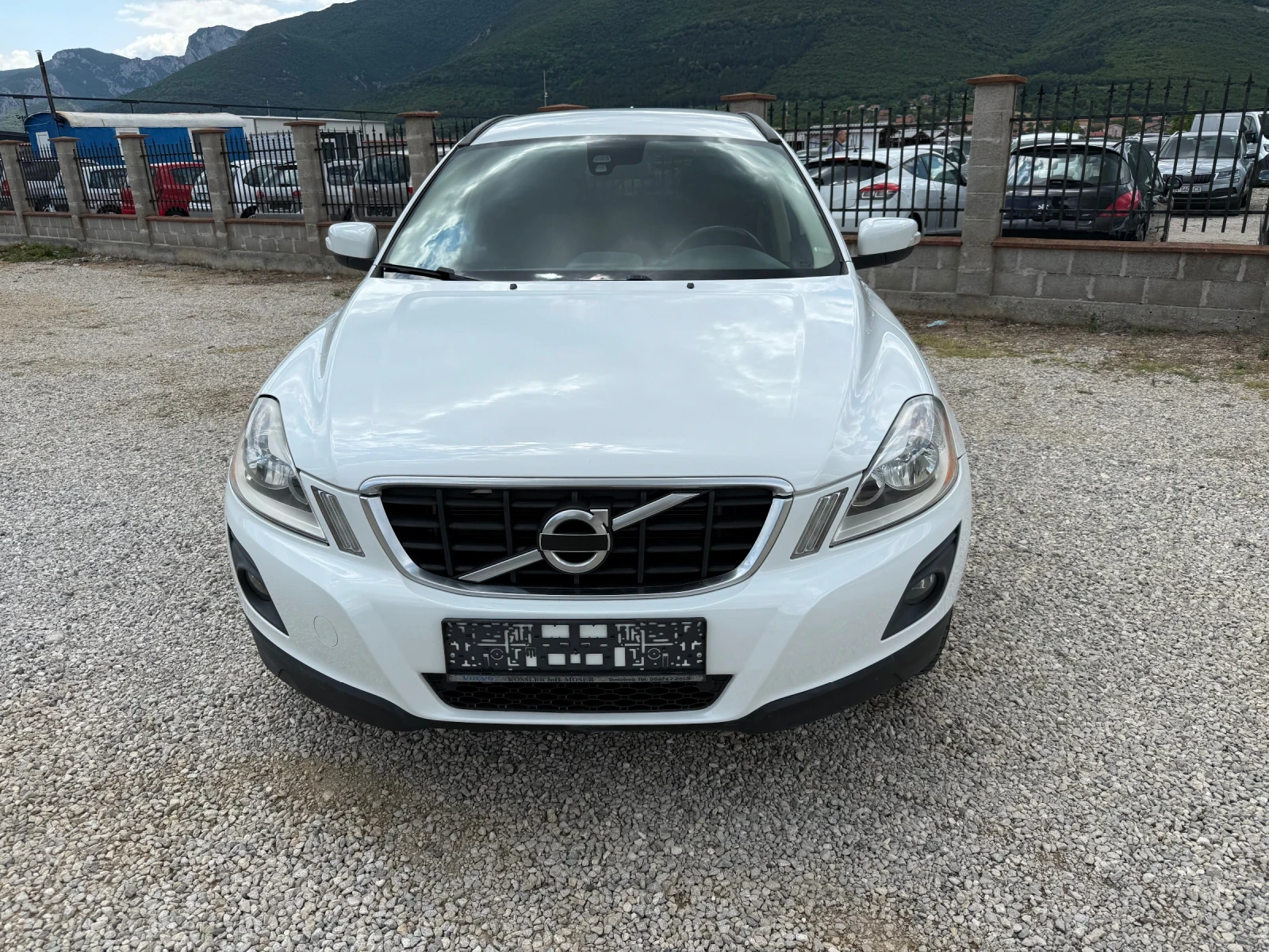 Volvo XC60 2.4D 163 к.с. 4x4 - изображение 3
