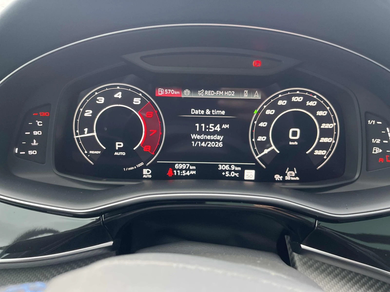 Audi RSQ8 RS - изображение 7