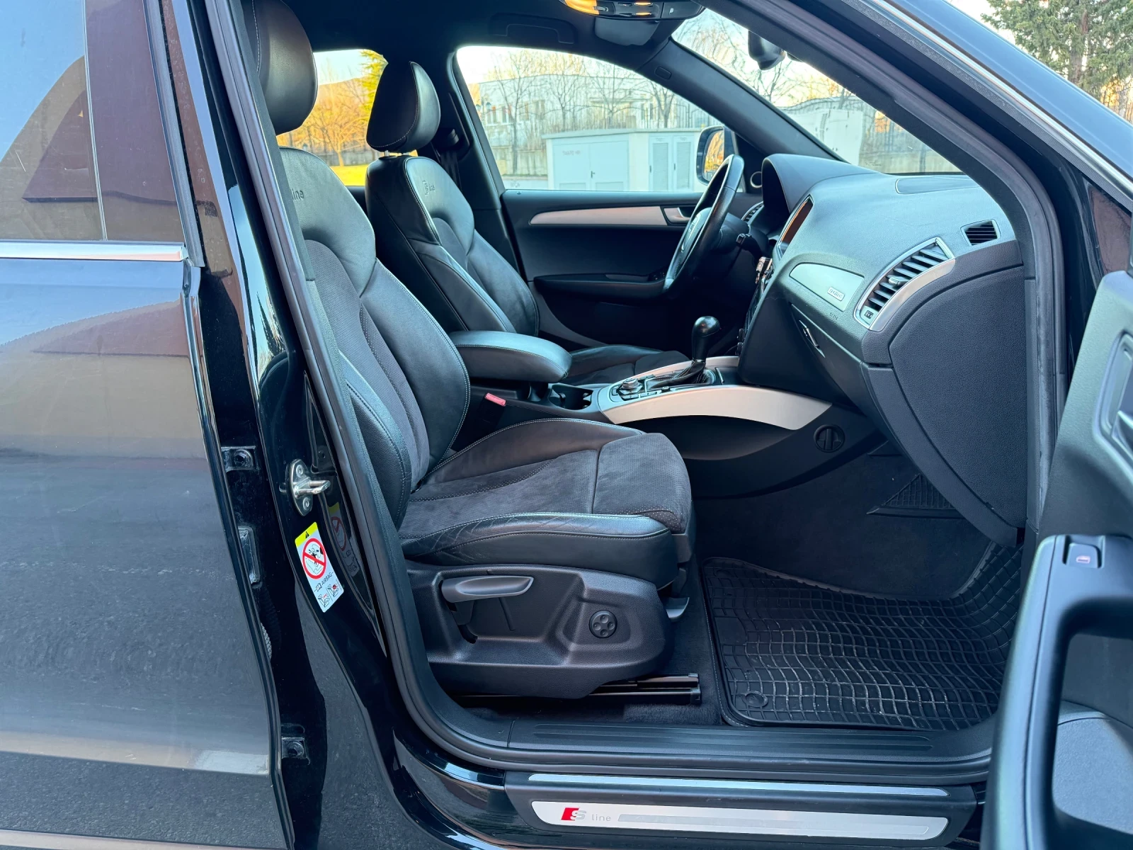 Audi Q5 S-Line* B&O* ПОДГРЕВ* 4х4* 3.0TDI* ПЕРФЕКТНА, снимка 15 - Автомобили и джипове - 53785643