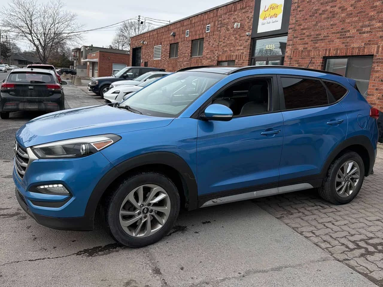 Hyundai Tucson * SE * ПОДГРЕВ * ОТ ПРЕДСТАВИТЕЛСТВО, снимка 3 - Автомобили и джипове - 54034420